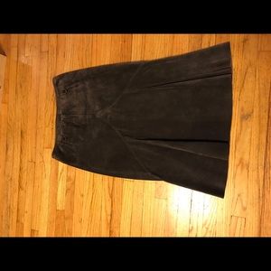 Used once or twice leather MarcAurel. Skirt size 40